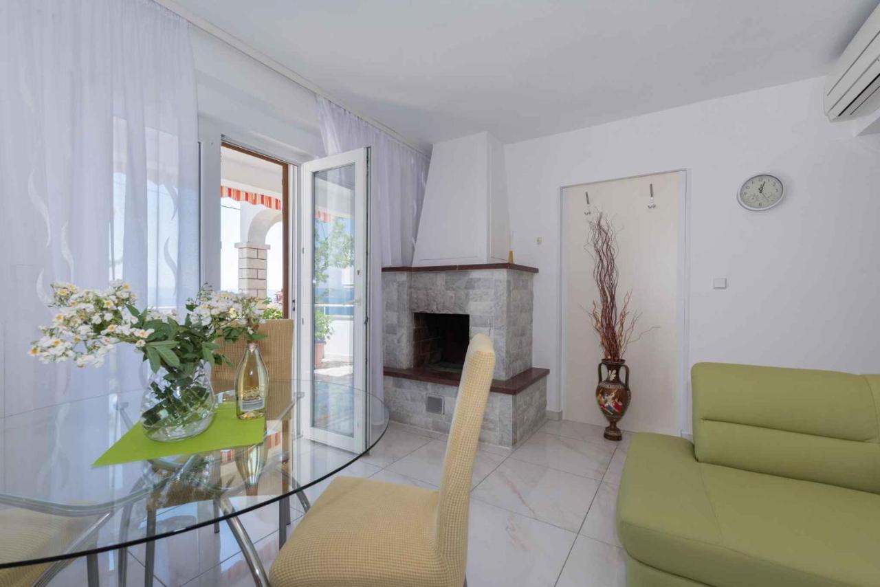 Apartments In Ravni/Istrien 30383 Esterno foto