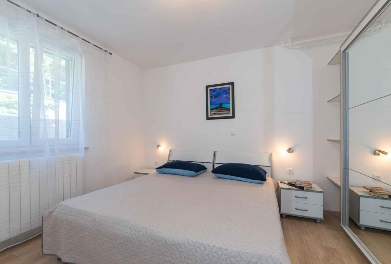 Apartments In Ravni/Istrien 30383 Esterno foto
