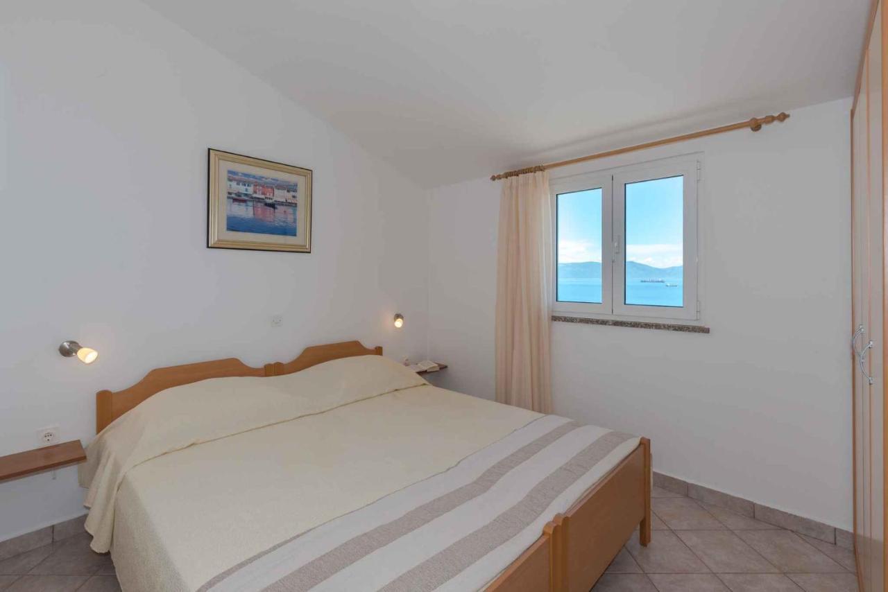 Apartments In Ravni/Istrien 30383 Esterno foto